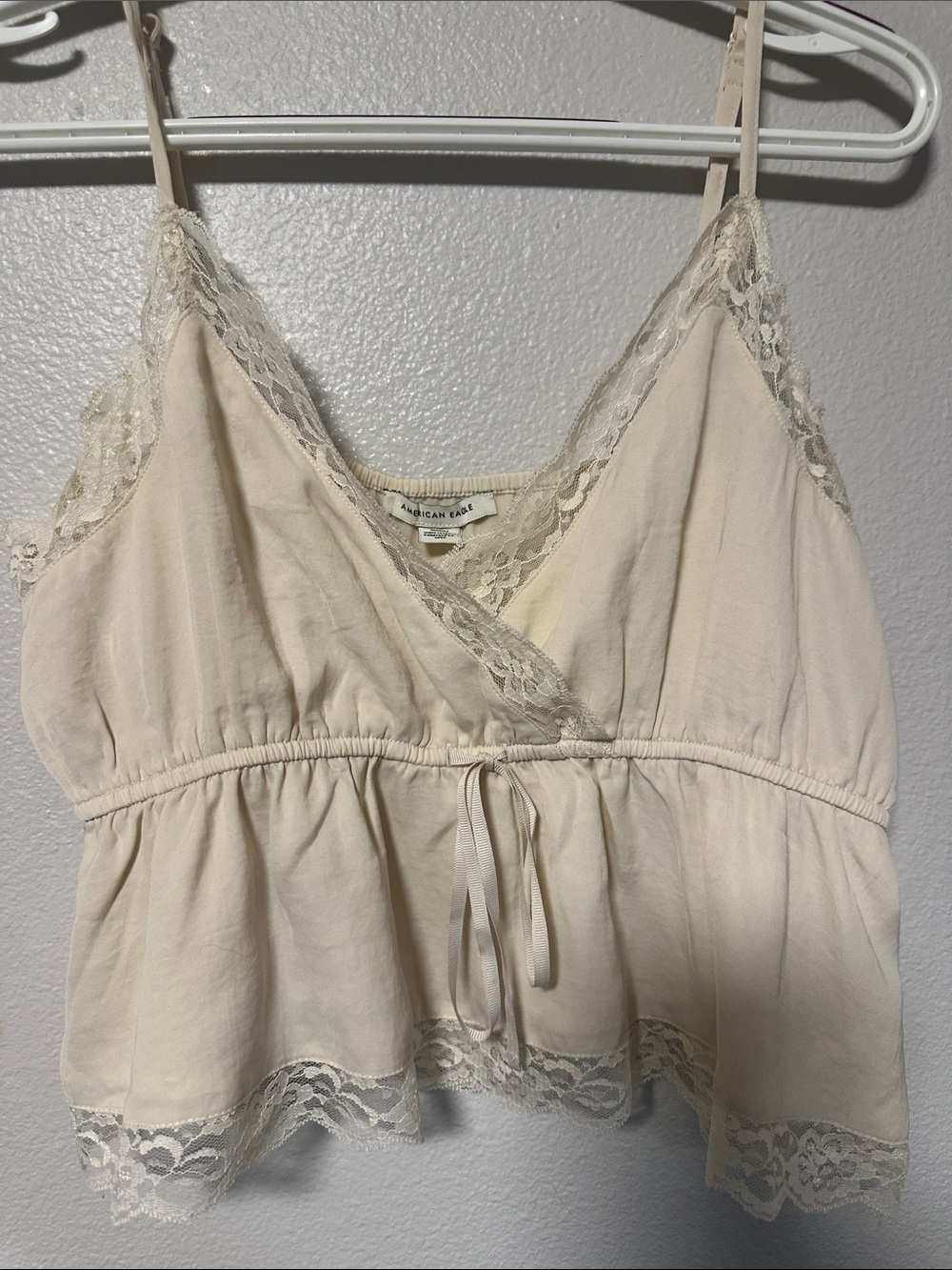 American Eagle Outfitters Pale Cream Lace-Trim Peplum Cami sz M